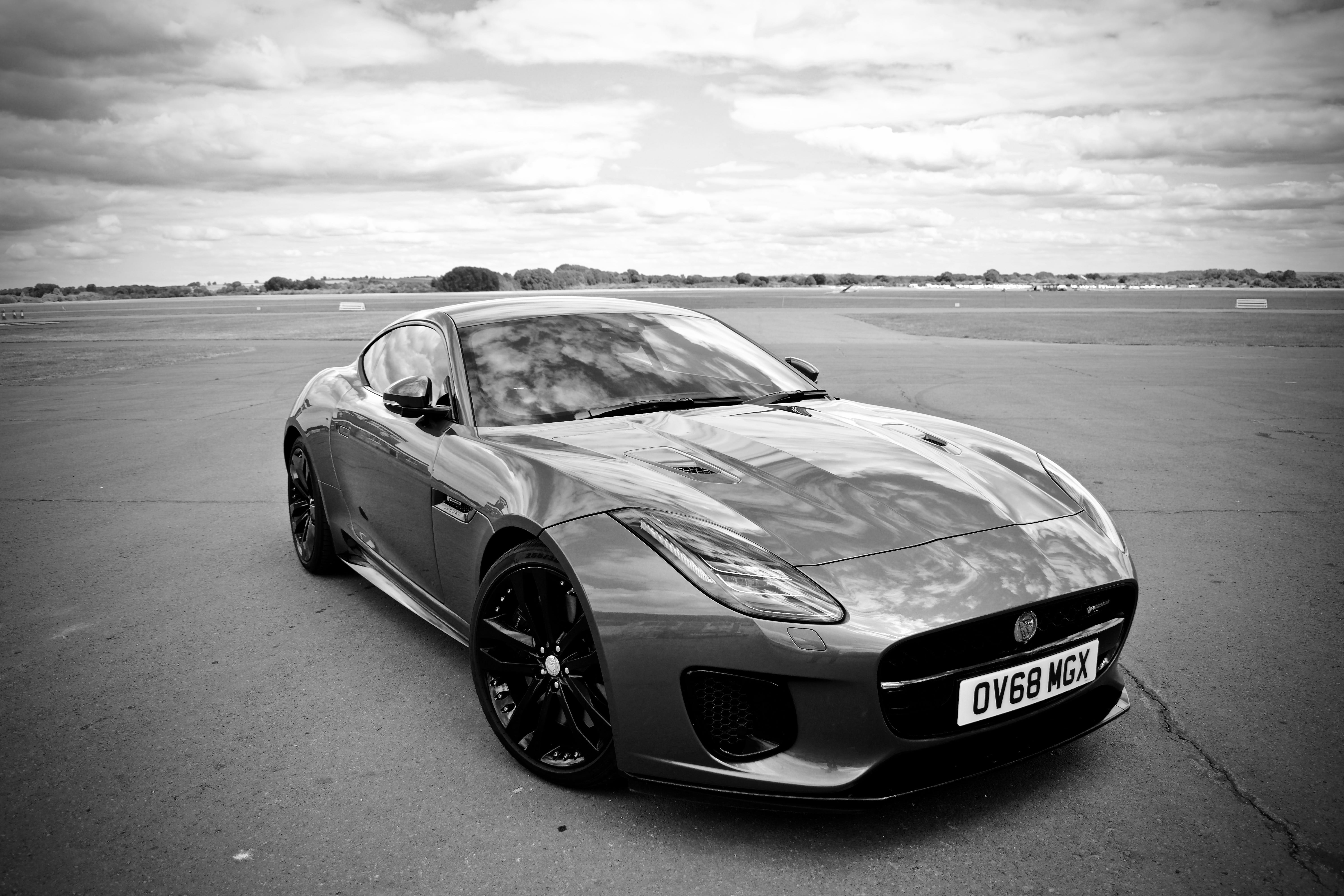 Jaguar design F-Type