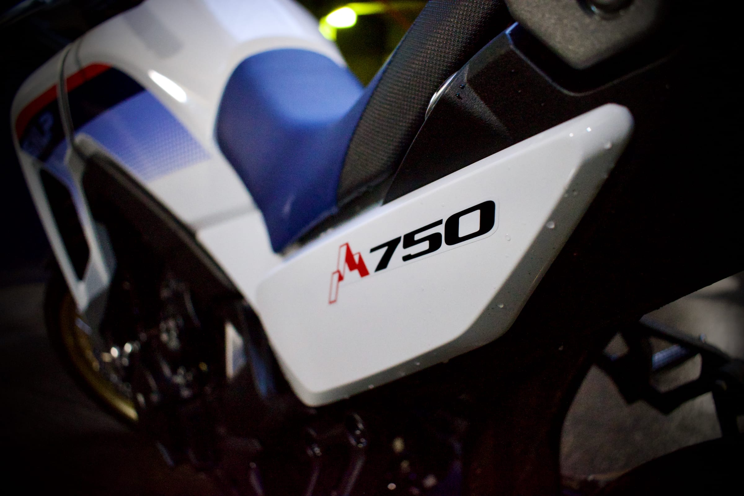 XL750